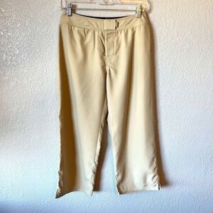 Patagonia size 4 quick dry khaki Capri pants